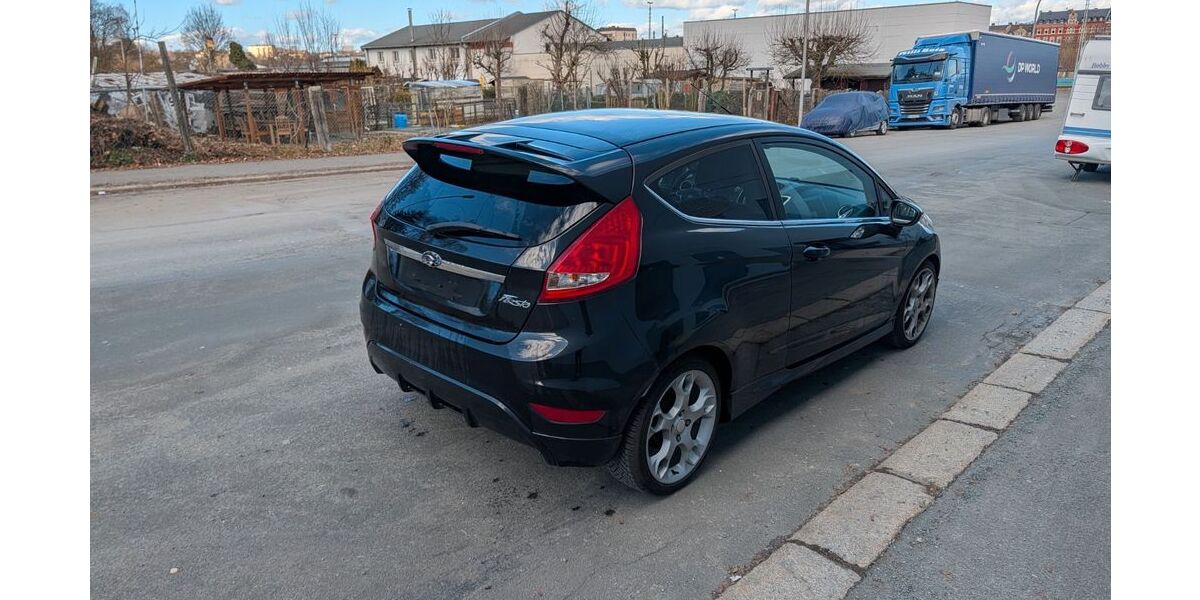 Ford Fiesta 167.307 km 3.500 &euro; Hof 95028