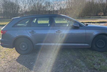 Audi A4 33.000 km 20.400 &euro; Kandel 76870