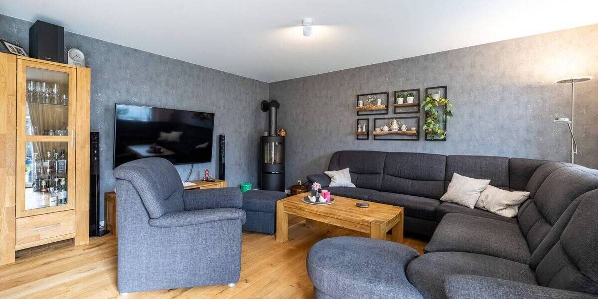 Mehrfamilienhaus, Wohnhaus Risum-Lindholm Lindholm - 9 Zimmer, 301 m&sup2;, 479.000&euro; | Angebot:26392122