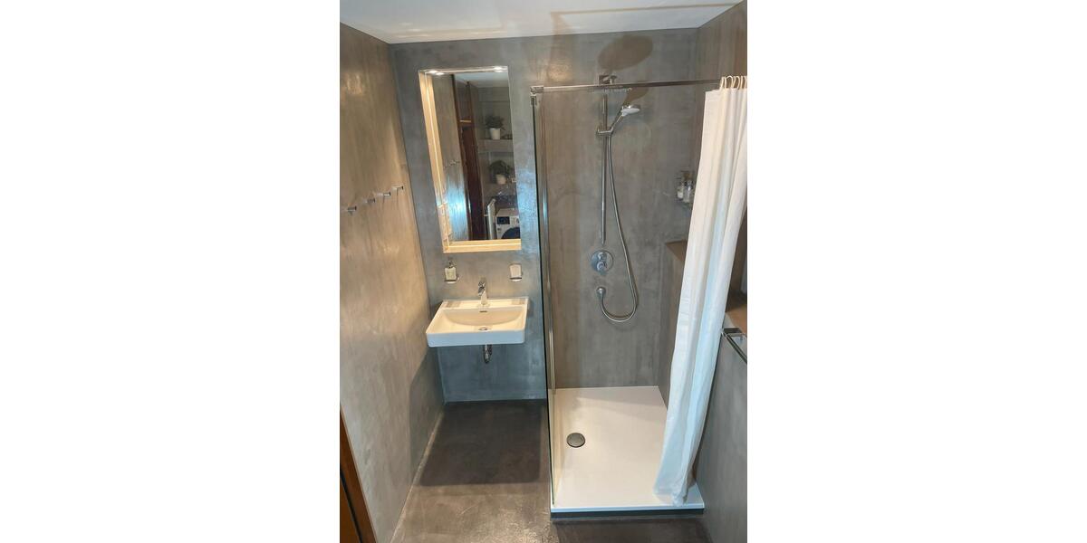 Etagenwohnung Freiburg im Breisgau Oberau - 2 Zimmer, 69 m&sup2;, 1.500&euro; | Angebot:26297537