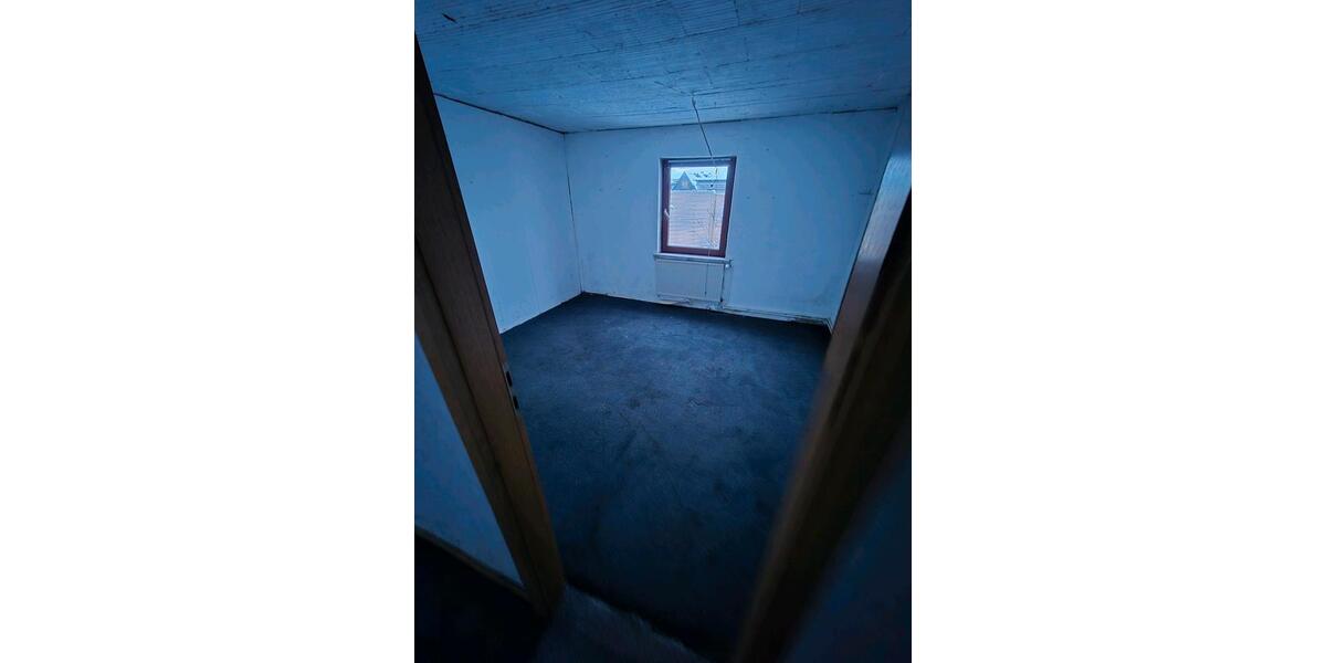 Doppelhausshälfte als Lagerfläche zimmer