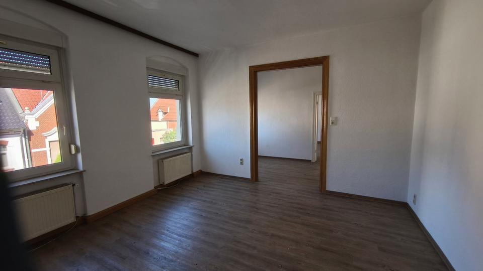 Etagenwohnung Burg - 2.5 Zimmer, 70 m&sup2;, 407&euro; | Angebot:25428353