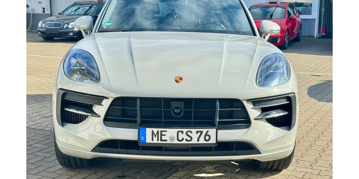 Porsche Macan 120.000 km 49.900 &euro; Düsseldorf 40599