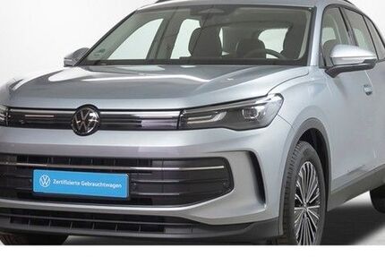 VW Tiguan 11.000 km 39.985 € München 81476