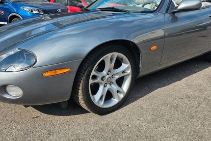 Jaguar XK8 55.660 km 19.999 &euro; Gelsenkirchen 45884