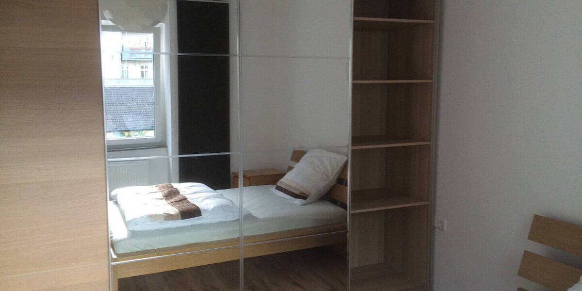 Etagenwohnung Düsseldorf Unterbilk - 2 Zimmer, 60 m&sup2;, 1.440&euro; | Angebot:26802576