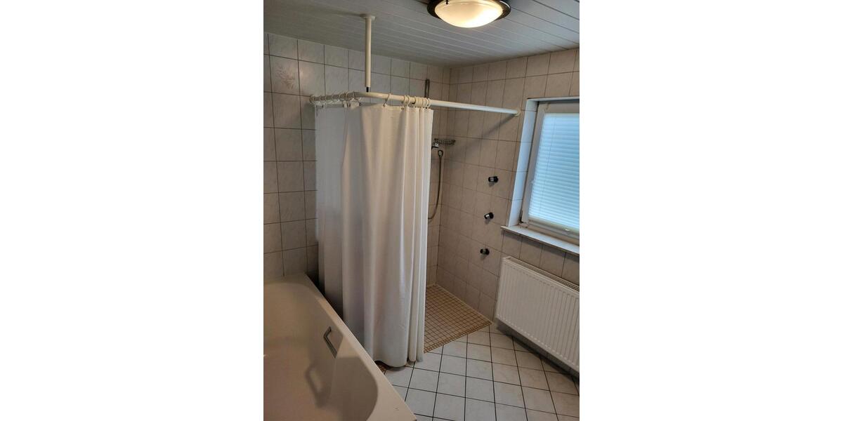 Erdgeschoßwohnung Westerholt - 4 Zimmer, 111 m&sup2;, 1.400&euro; | Angebot:26414985