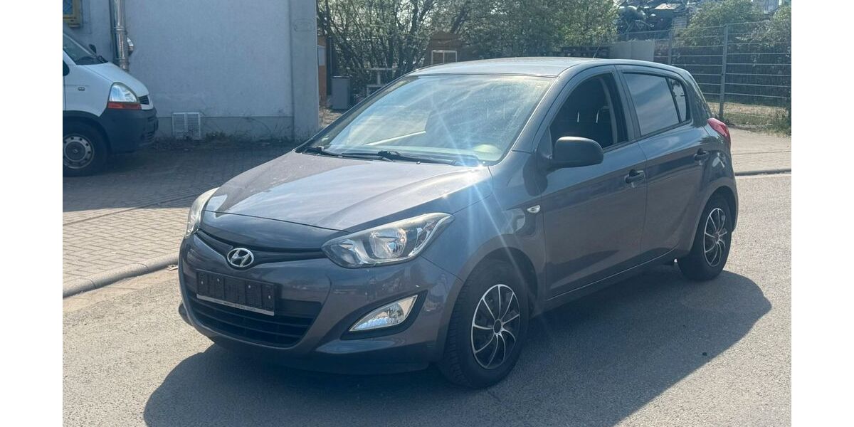 Hyundai i20 99.990 km 3.900 &euro; Worms 67547