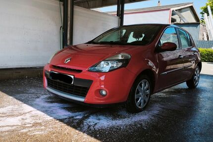 Renault Clio 236.000 km 2.500 &euro; Wuppertal 42349
