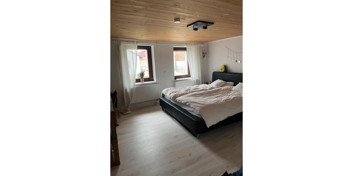 Etagenwohnung Bedburg - 3.5 Zimmer, 90 m&sup2;, 1.050&euro; | Angebot:25511526