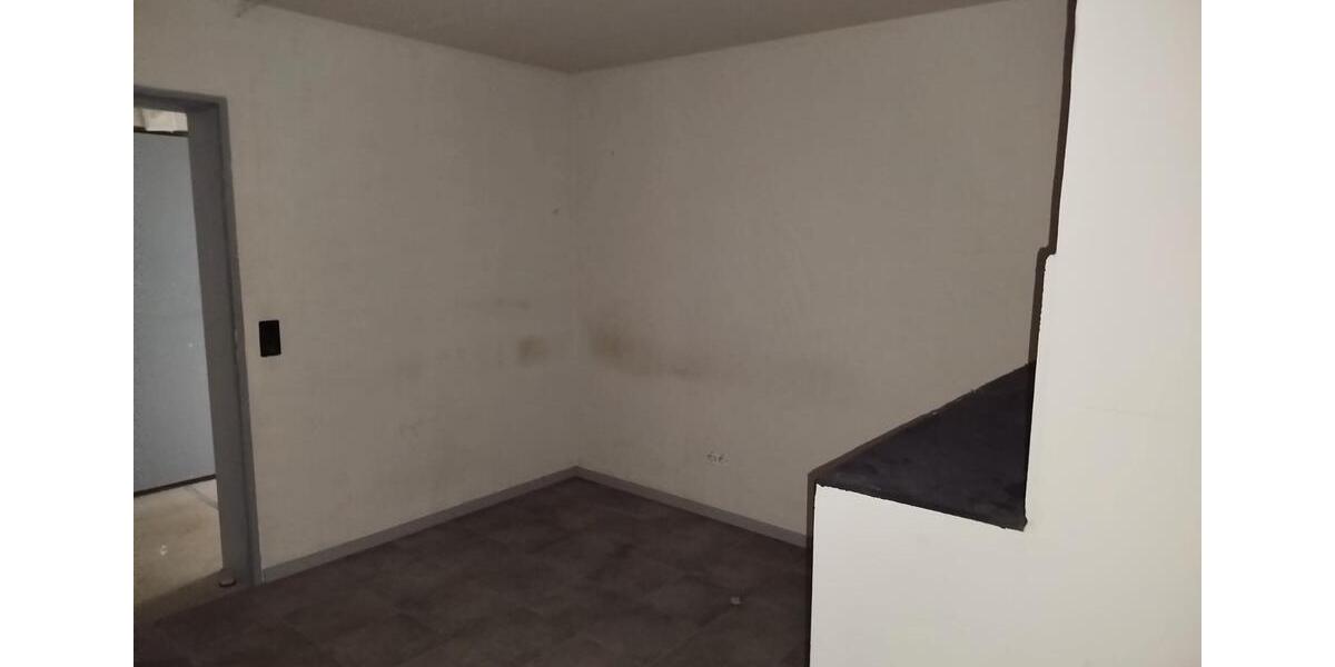 Mehrfamilienhaus, Wohnhaus Edemissen - 8 Zimmer, 250 m&sup2;, 375.000&euro; | Angebot:27092339