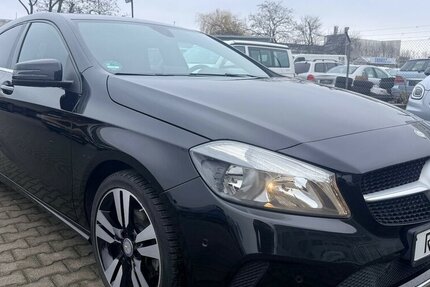 Mercedes-Benz A 180 Automatik/Urban/5Türig/Navi/TopZustand 174.938 km 11.290 &euro; Frankfurt 60386