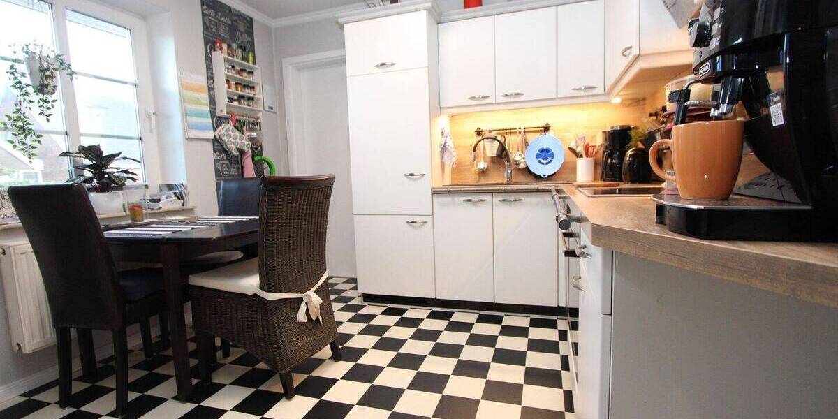 Mehrfamilienhaus, Wohnhaus Klanxbüll - 7 Zimmer, 182 m&sup2;, 398.000&euro; | Angebot:25706558