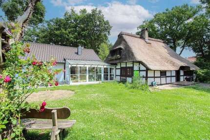 Haus zum Kaufen in Heidenau 498.000 € 200.22 m² 6 zimmer