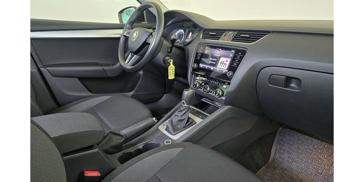 Skoda Octavia Amb. DSG LED ACC AHK Navi Klima Kamera 94.800 km 18.450 &euro; Garrel 49681