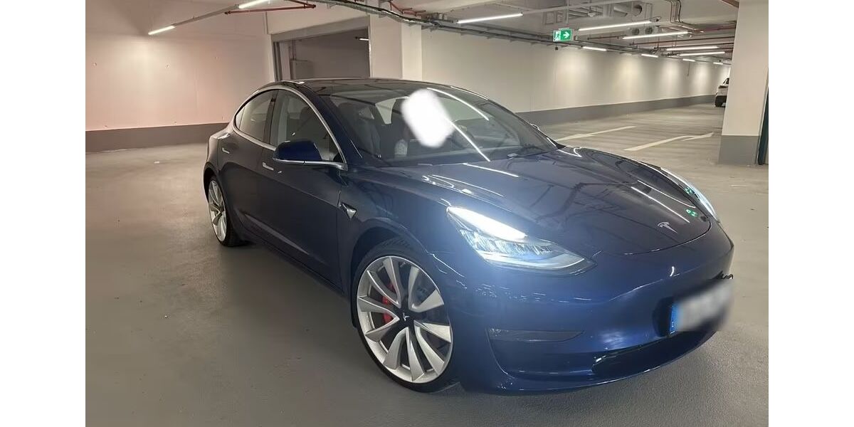 Tesla Model 3 160.000 km 18.400 &euro; Dillingen an der Donau 89407