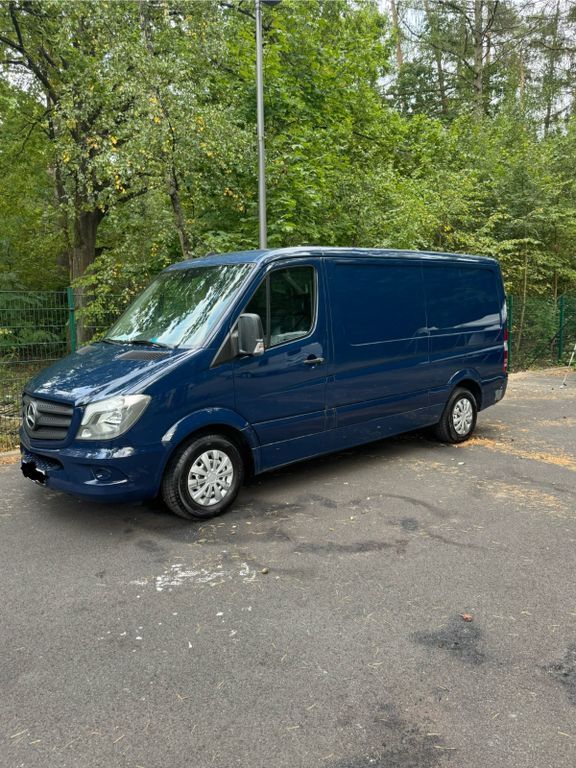 Mercedes-Benz Sprinter 270.000 km 9.900 € Berlin 14109