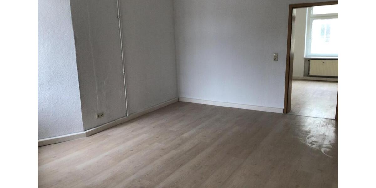 Etagenwohnung Aue-Bad Schlema Bad Schlema - 3 Zimmer, 101 m&sup2;, 400&euro; | Angebot:26089881