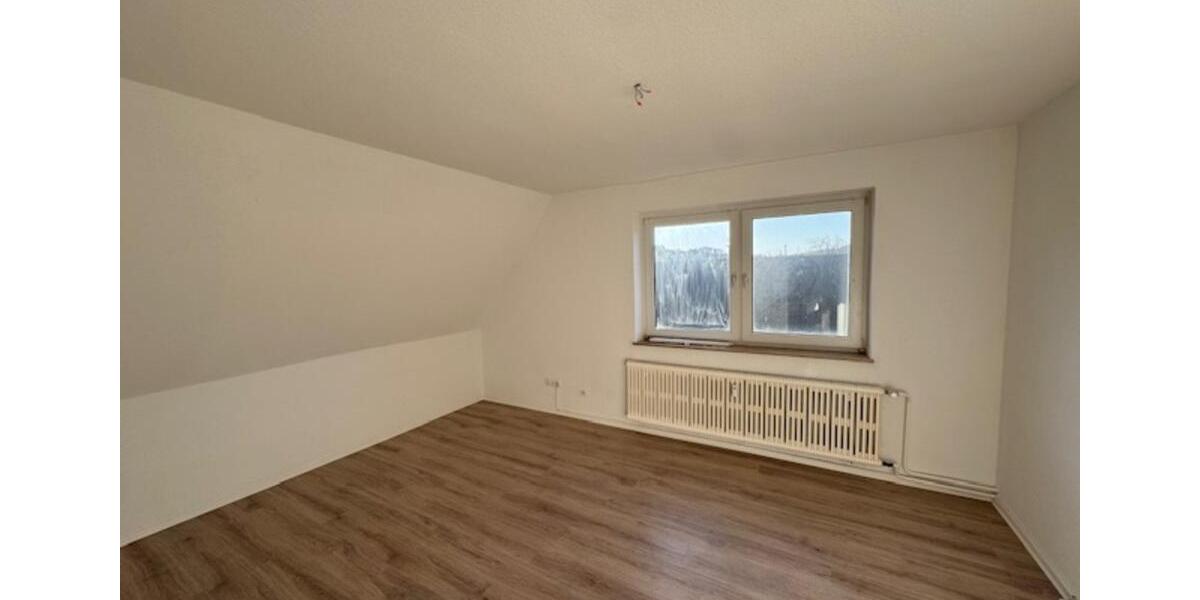 Renovierte und gepflegte 3-Zimmer Mietwohnung mit Balkon in kinderfreundlicher Lage von Neuenrade 3 zimmer