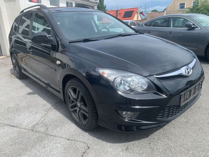 i30