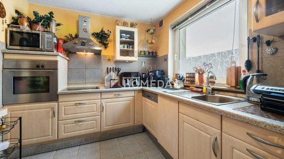 Raum für alles, was Sie lieben: großzügige 5-Zimmer-Wohnung mit 2 Balkonen in Remseck-Pattonville 5 zimmer