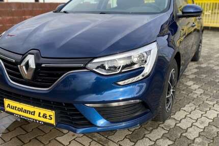 Renault Megane 88.966 km 10.990 &euro; Cottbus 03051