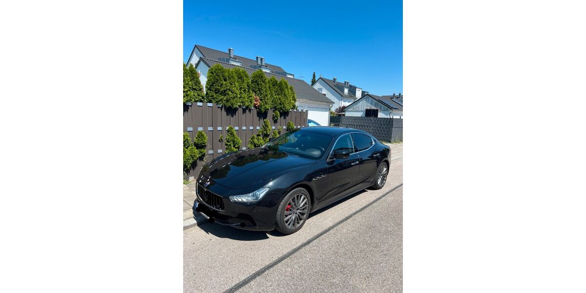 Maserati Ghibli 129.000 km 26.100 &euro; Ismaning 85737