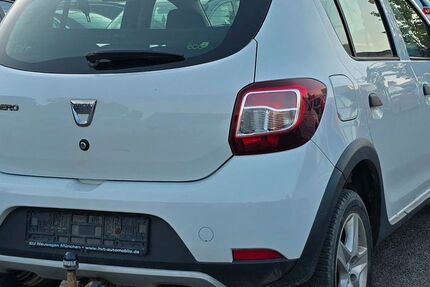Dacia Sandero 200.000 km 2.990 &euro; LUCKAU 15926