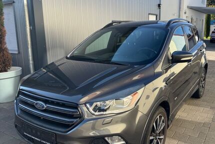 Ford Kuga 82.700 km 16.900 € Breisach 79206