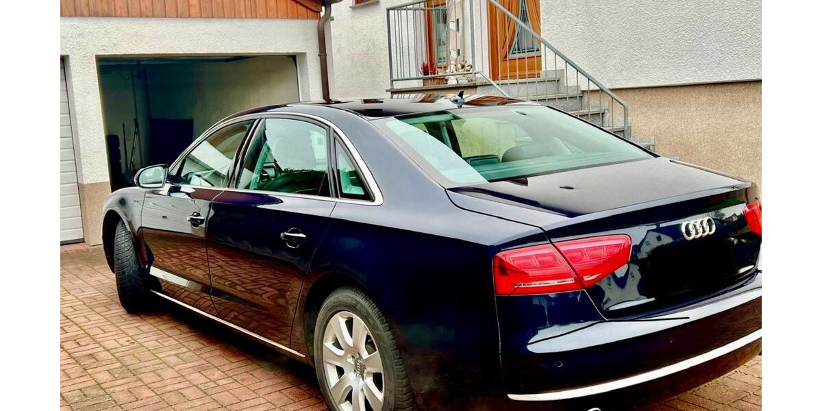 Audi A8 330.000 km 19.999 &euro; Volkmarsen 34471