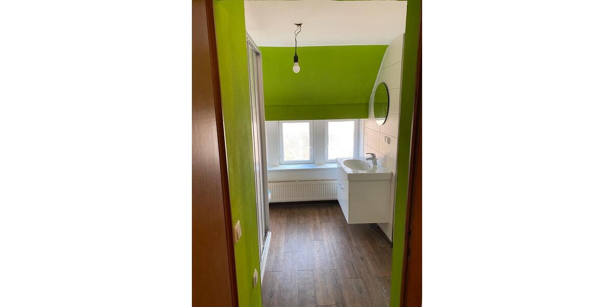 Etagenwohnung Bad Liebenstein - 4 Zimmer, 100 m&sup2;, 1.050&euro; | Angebot:25415446