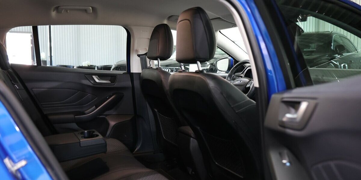 Ford Focus Tunier 2.0 EcoBlue TITANIUM 114.000 km 12.444 &euro; Hamm 59077