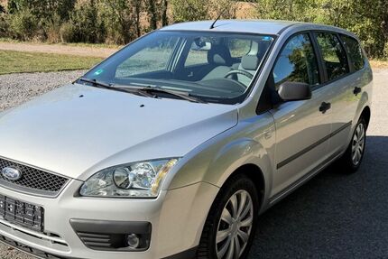 Ford Focus 129.000 km 2.990 &euro; Illingen/Schützingen 75428
