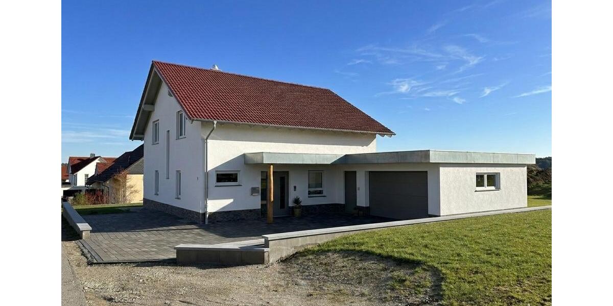 Einfamilienhaus Bad Arolsen - 5.5 Zimmer, 198 m&sup2;, 589.000&euro; | Angebot:24729642