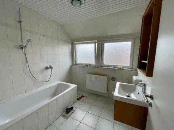 Einfamilienhaus Edewecht - 7 Zimmer, 150 m&sup2;, 379.000&euro; | Angebot:26625063