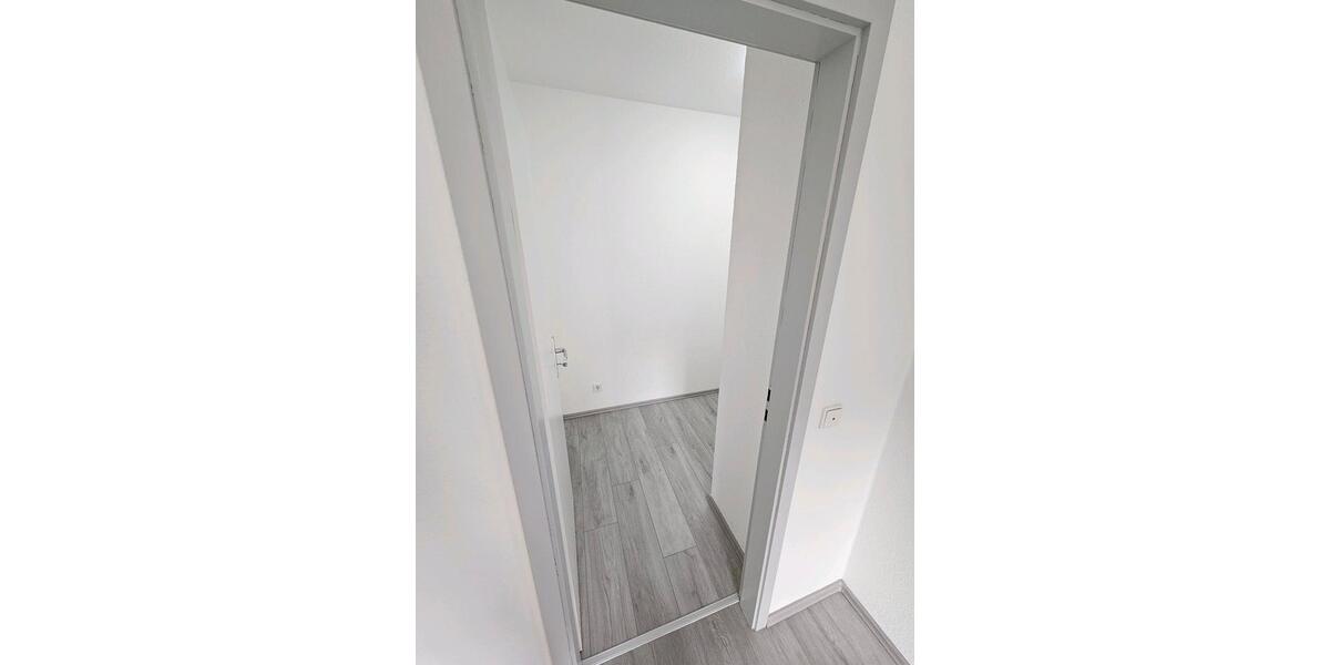 Dachgeschoßwohnung Hagen Hagen-Mitte - 1.5 Zimmer, 70 m&sup2;, 550&euro; | Angebot:25023226