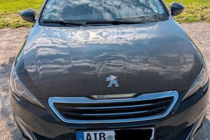 Peugeot 308 135.840 km 5.750 &euro; Bruckmühl 83052