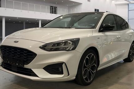 Ford Focus 94.000 km 12.990 &euro; Lünen 44534