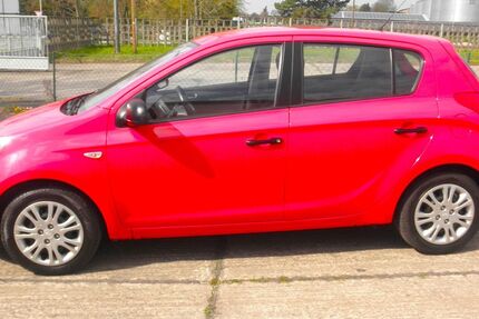 Hyundai i20 62.300 km 5.990 &euro; Querfurt 06268