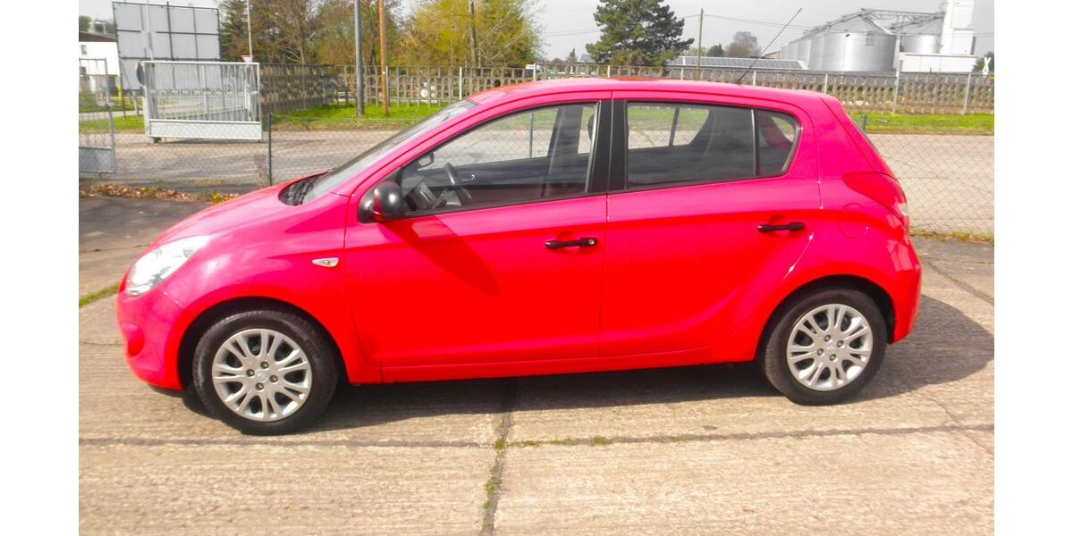 Hyundai i20 62.300 km 5.990 &euro; Querfurt 06268