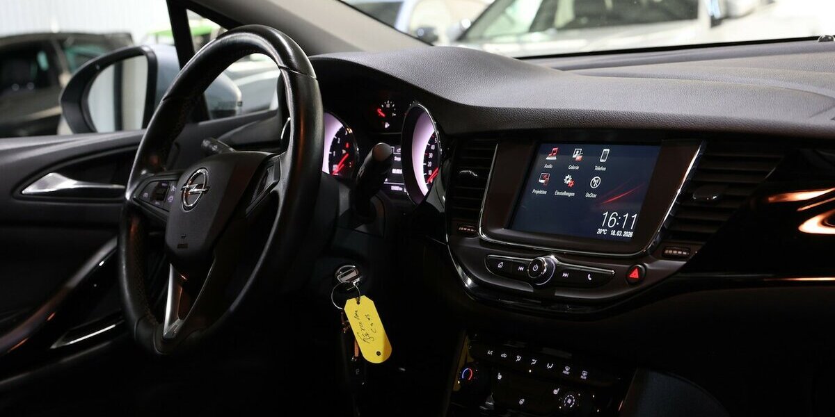 Opel Astra K ST 1.6 T ACTIVE 200-PS / APPLE+ANDROID 130.000 km 9.577 &euro; Hamm 59077