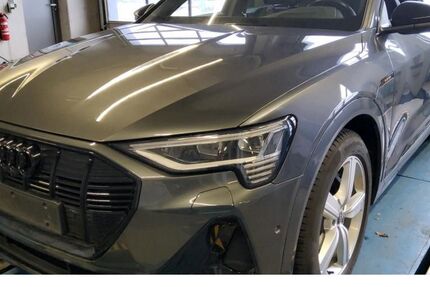 Audi e-tron 71.923 km 37.780 &euro; Aachen 52078