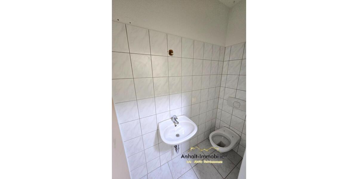 Etagenwohnung Dessau-Roßlau Dessau - 4 Zimmer, 101 m&sup2;, 850&euro; | Angebot:25547017