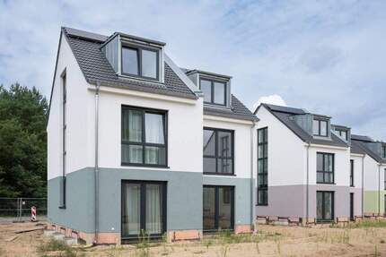 Familienidylle in Erkner - energieeffiziente Doppelhaushälften. Kurze Wege zu Tesla 4 zimmer