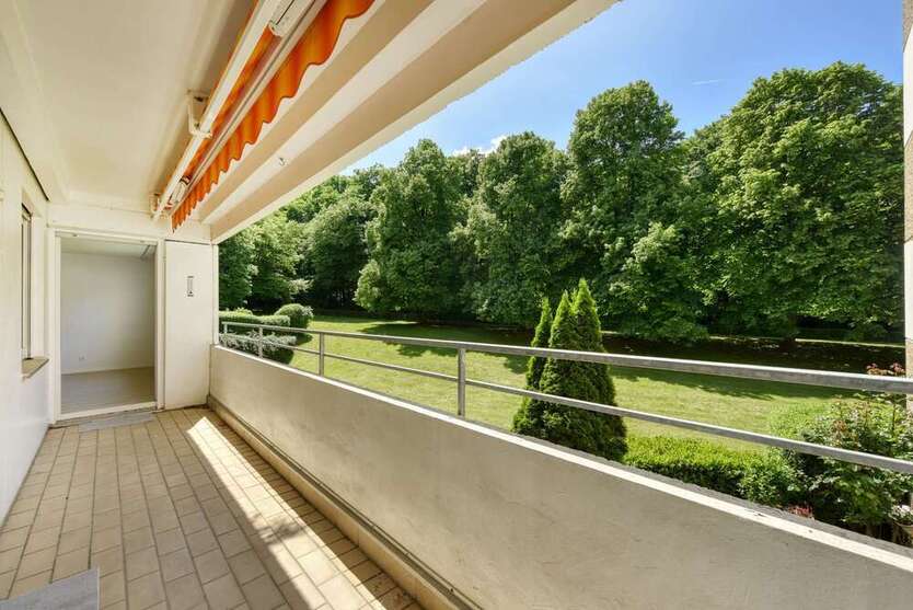 Wohnung zum Kaufen in Stuttgart-FeuerbachHohe Warte 395.000 € 91.7 m²