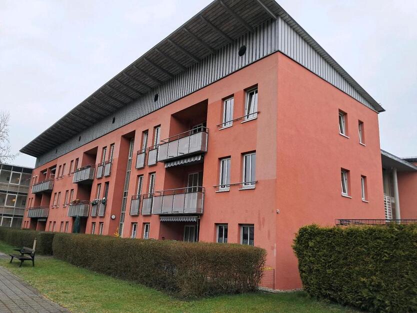 Schöne helle 2-Zimmer-Wohnung im 