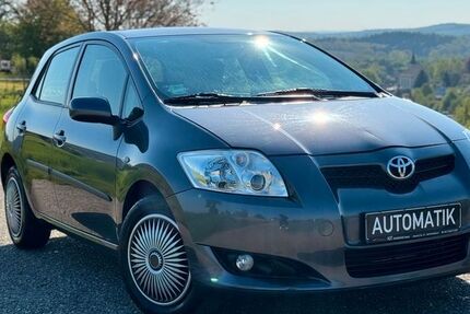 Toyota Auris 93.700 km 6.799 &euro; Bruchsal 76646