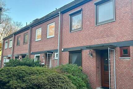 Lehesterdeich! Gepflegtes 4,5-Zimmer-Reihenmittelhaus mit begrüntem Garten in begehrter Lage von Bremen! 4 zimmer