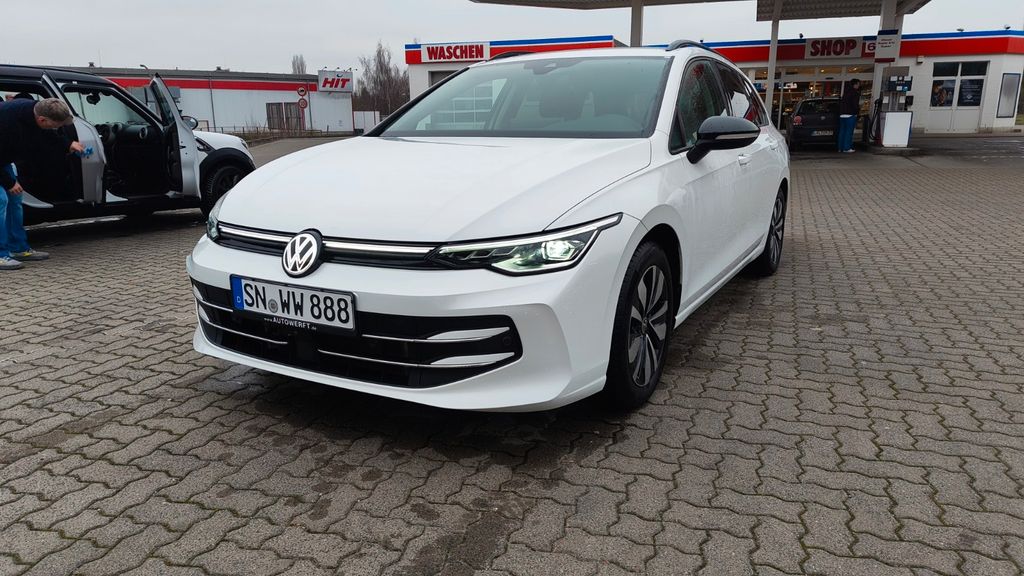 VW Golf 29.925 km 30.499 &euro; Schwerin 19059