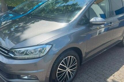 VW Touran 295.000 km 7.900 &euro; Saarlouis 66740